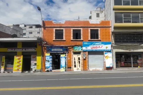 Casa rentera en la Av. 12 de Noviembre