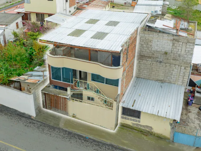 Casa Residencial en La Universal